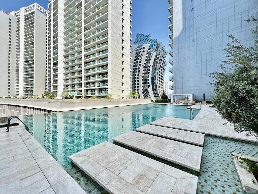 Modern Studio Living In Majestine ,Businessbay Dubai